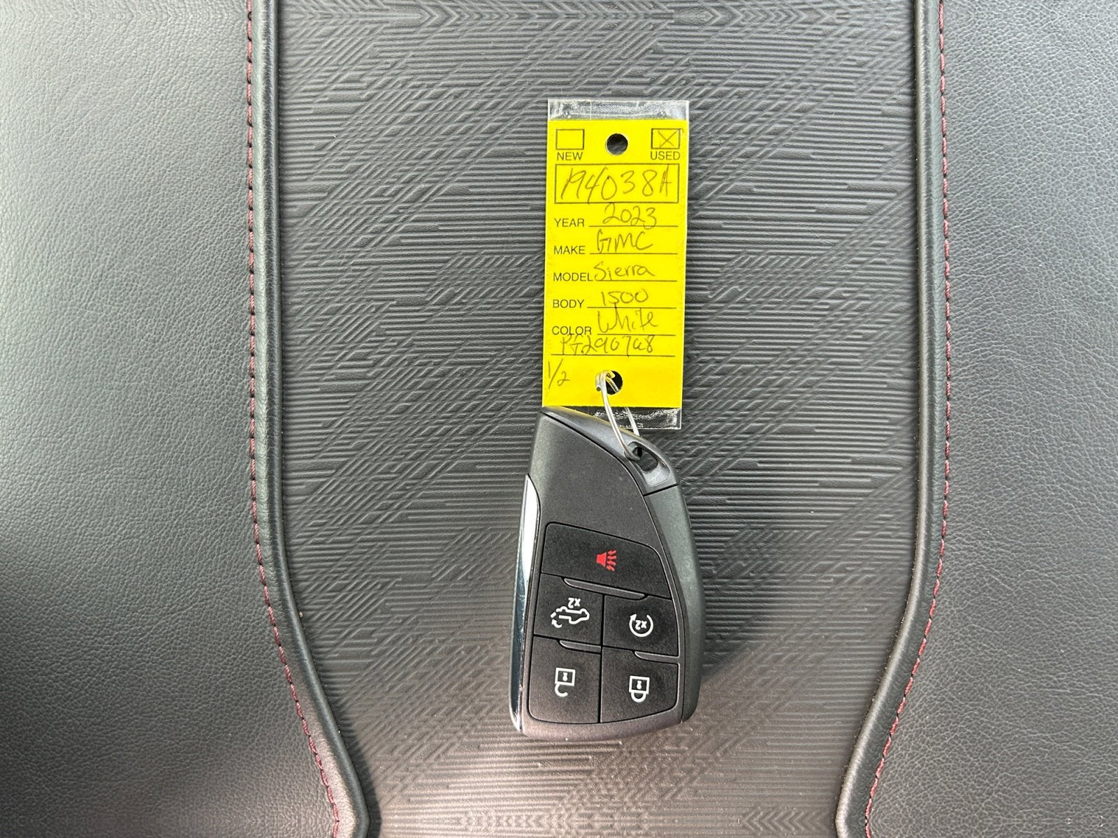 2023 GMC Sierra 1500 AT4X