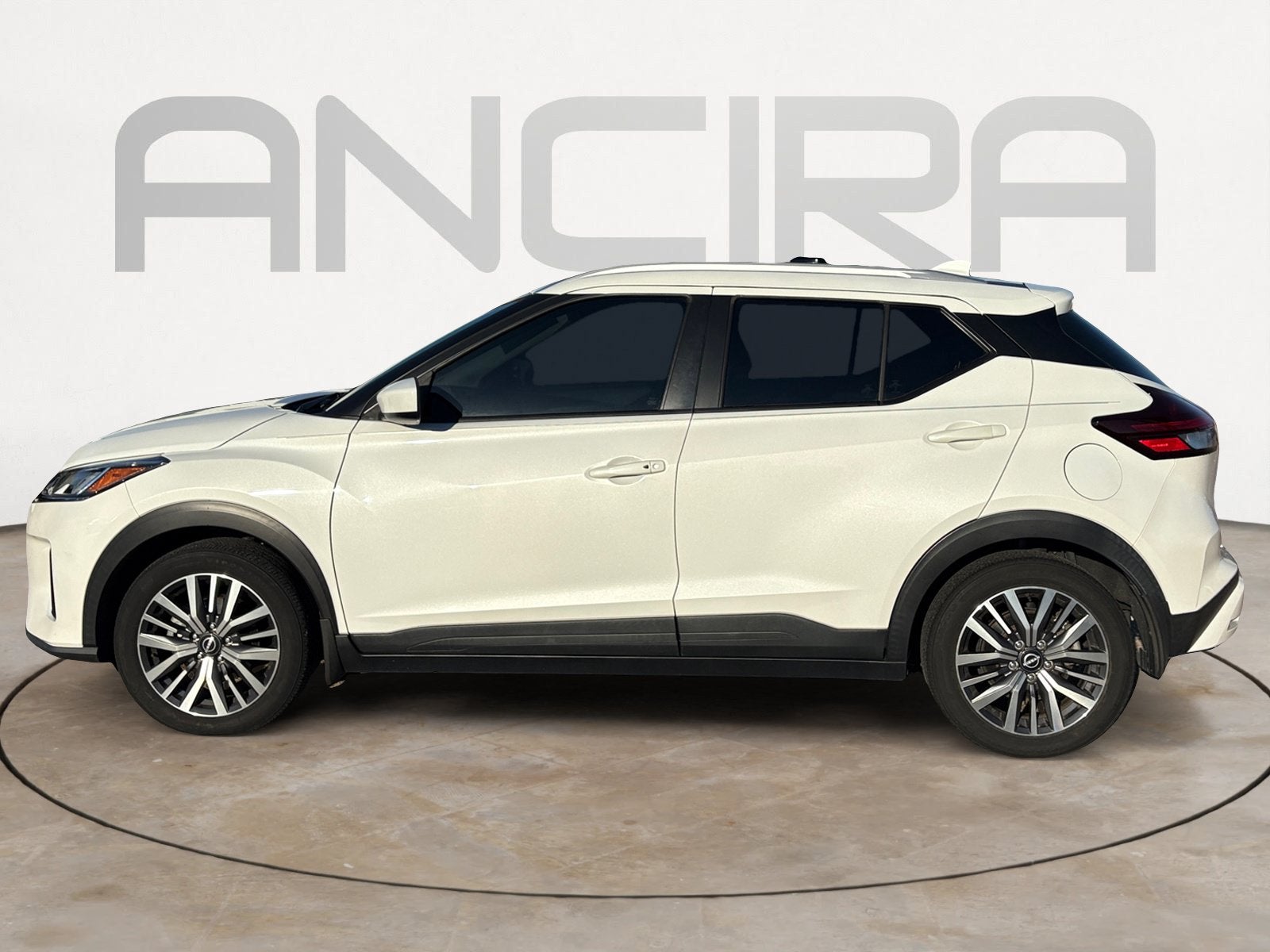 2023 Nissan Kicks SV Xtronic CVT