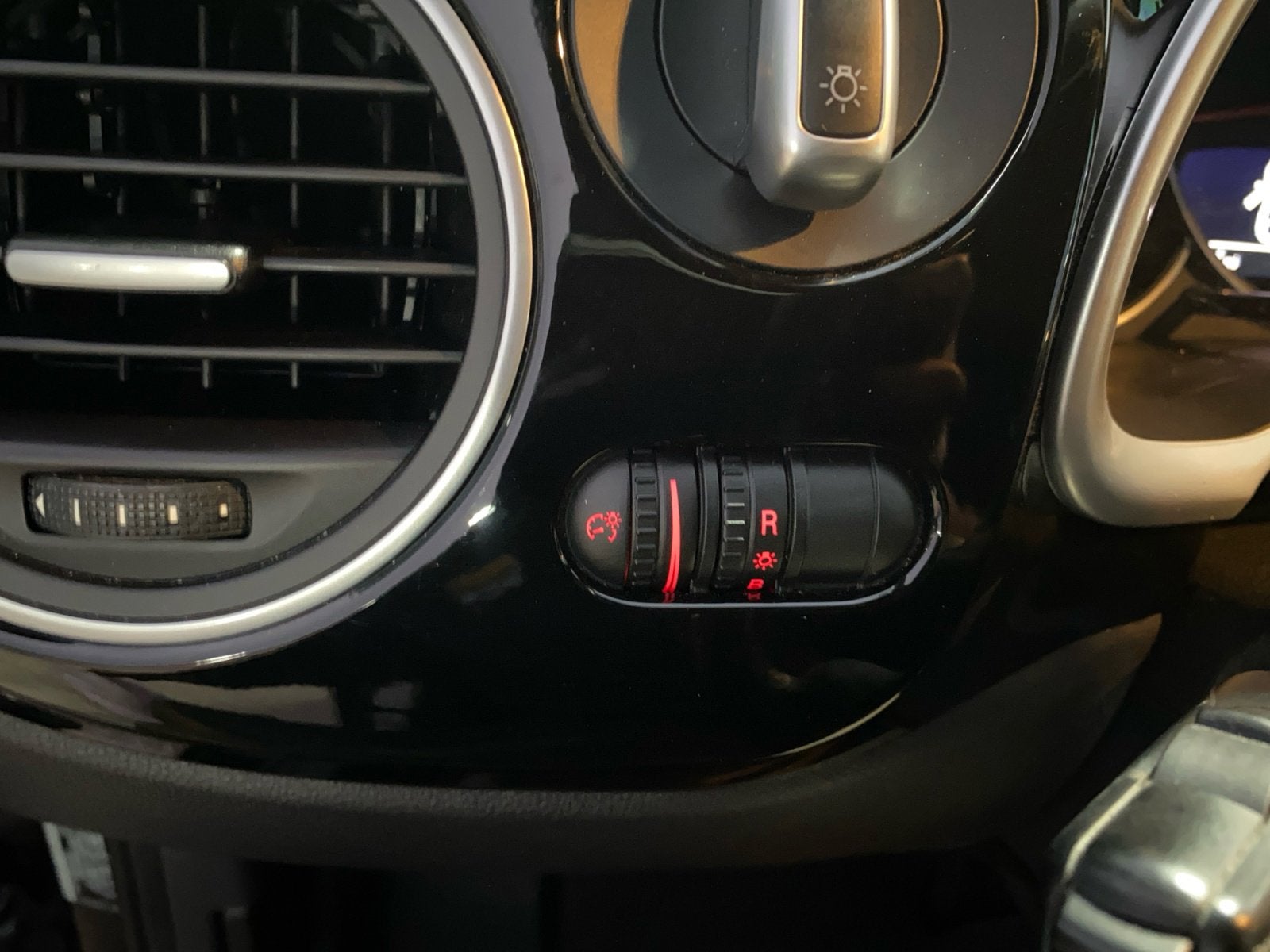 2019 Volkswagen Beetle Convertible S