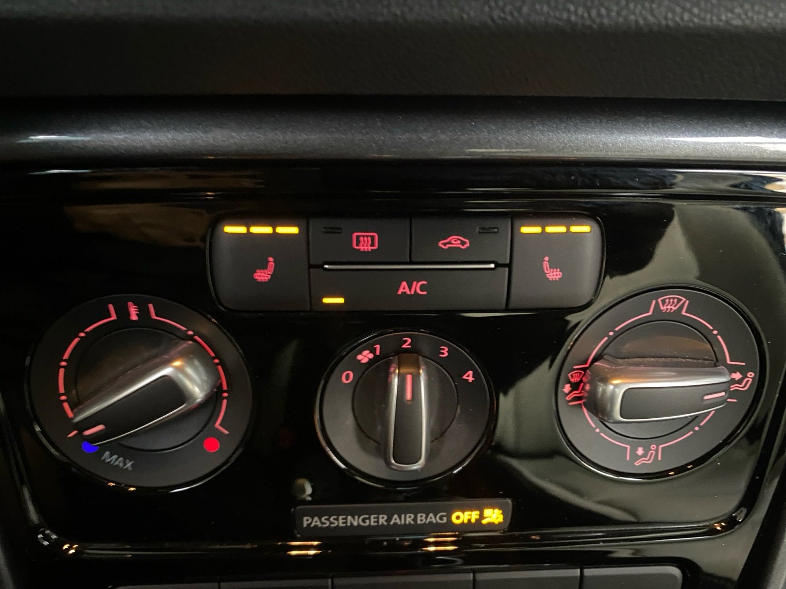 2019 Volkswagen Beetle Convertible S