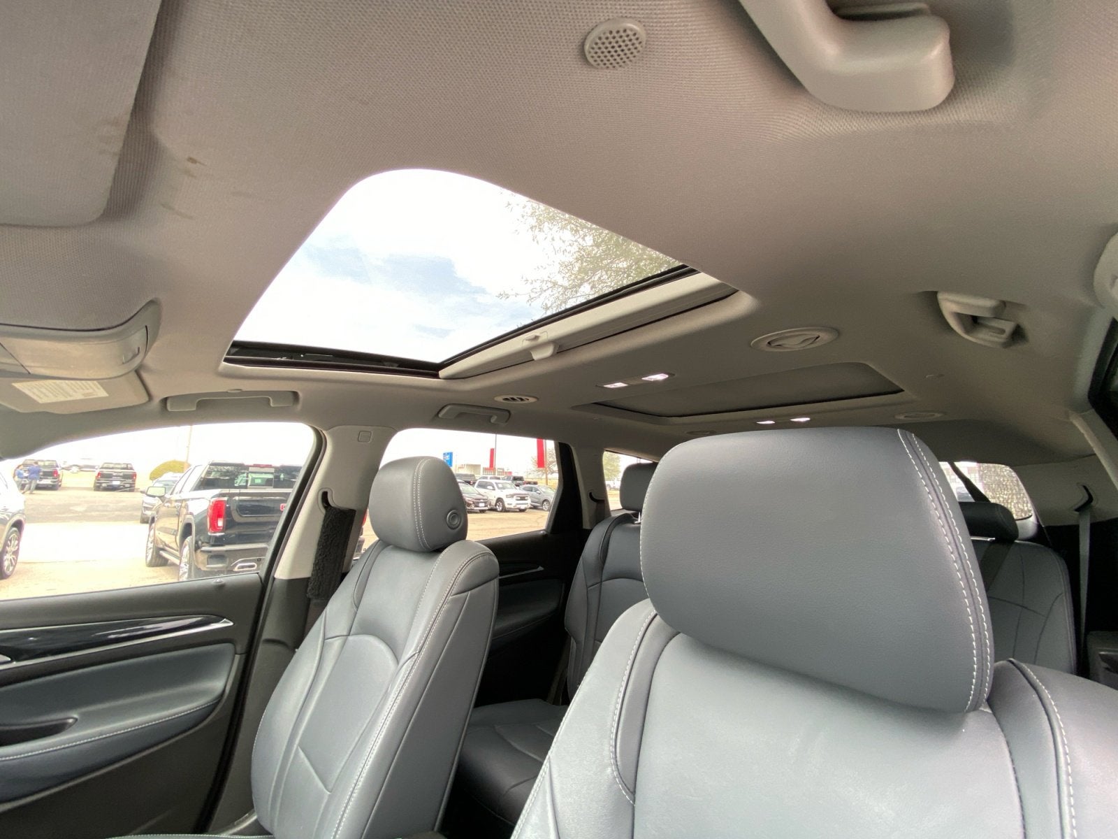 2021 Buick Enclave Essence