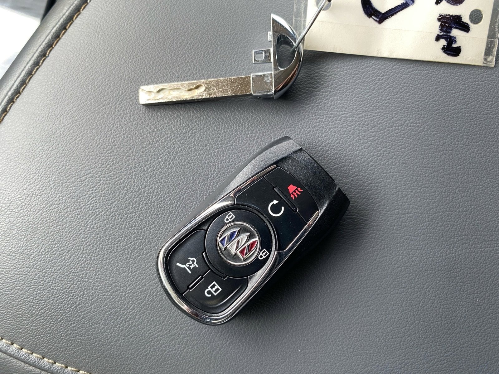 2021 Buick Enclave Essence