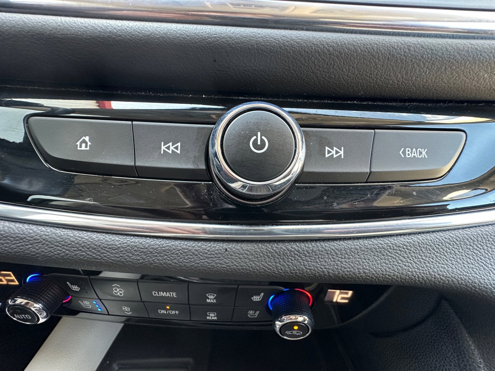 2024 Buick Enclave Avenir