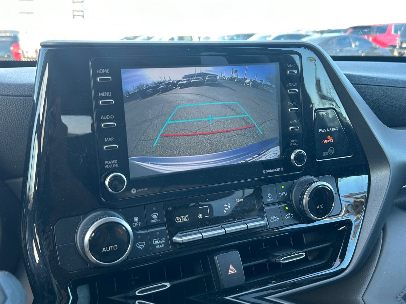 2022 Toyota Highlander L