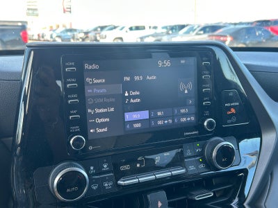 2022 Toyota Highlander L