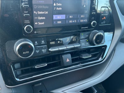 2022 Toyota Highlander L