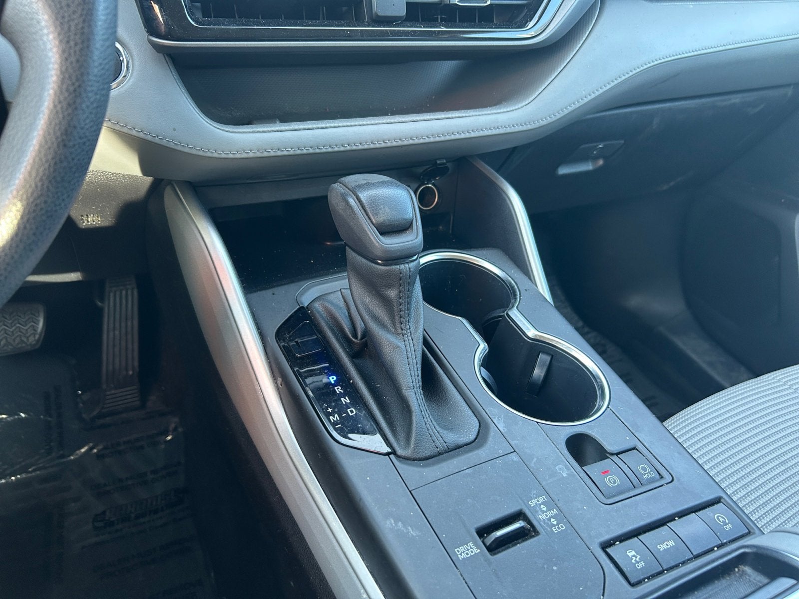 2022 Toyota Highlander L