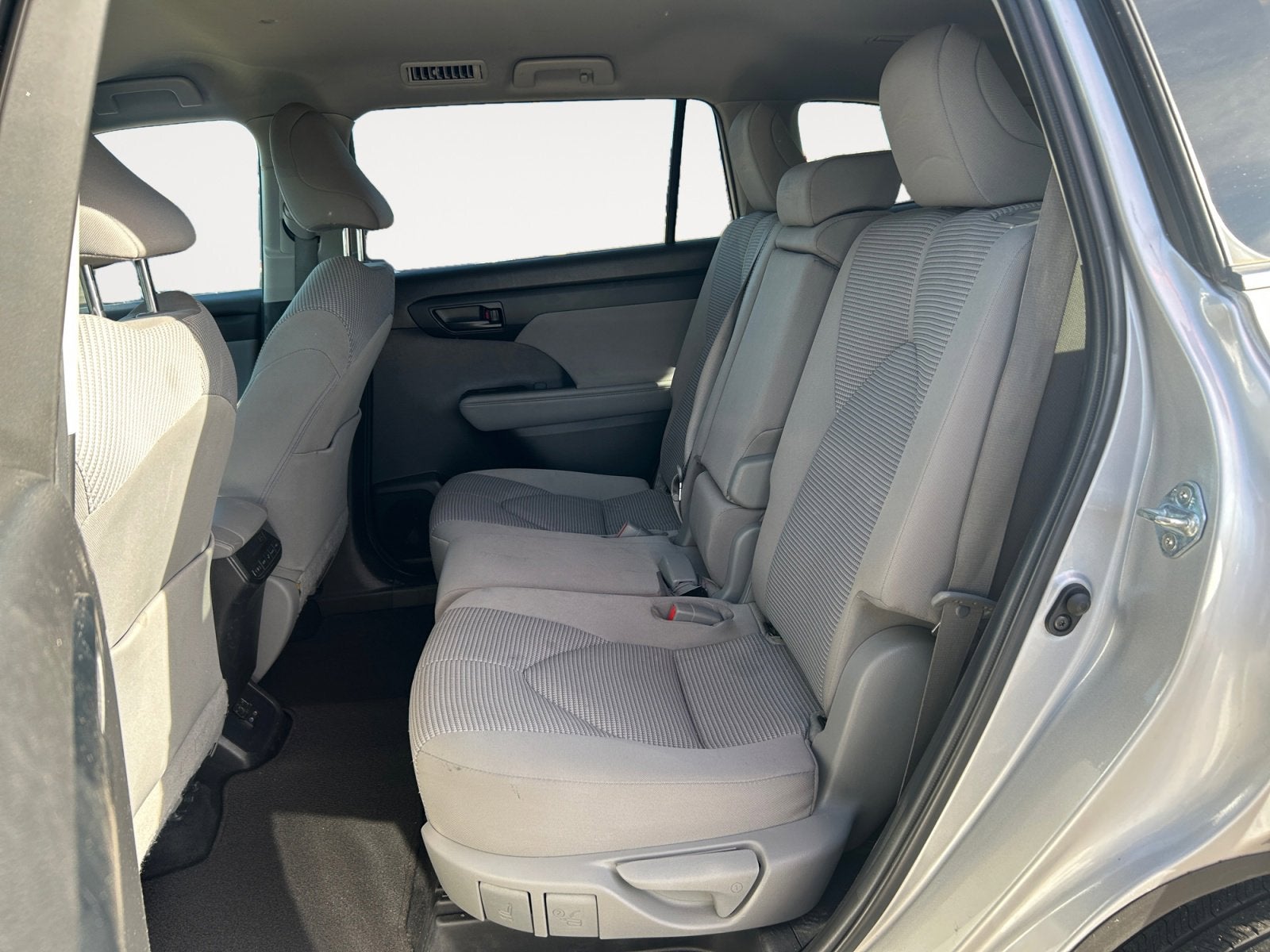 2022 Toyota Highlander L