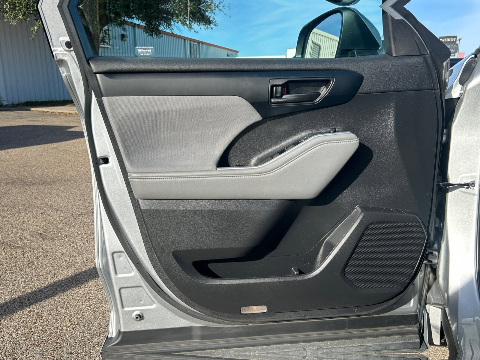 2022 Toyota Highlander L