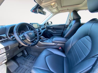 2024 Toyota Highlander LE