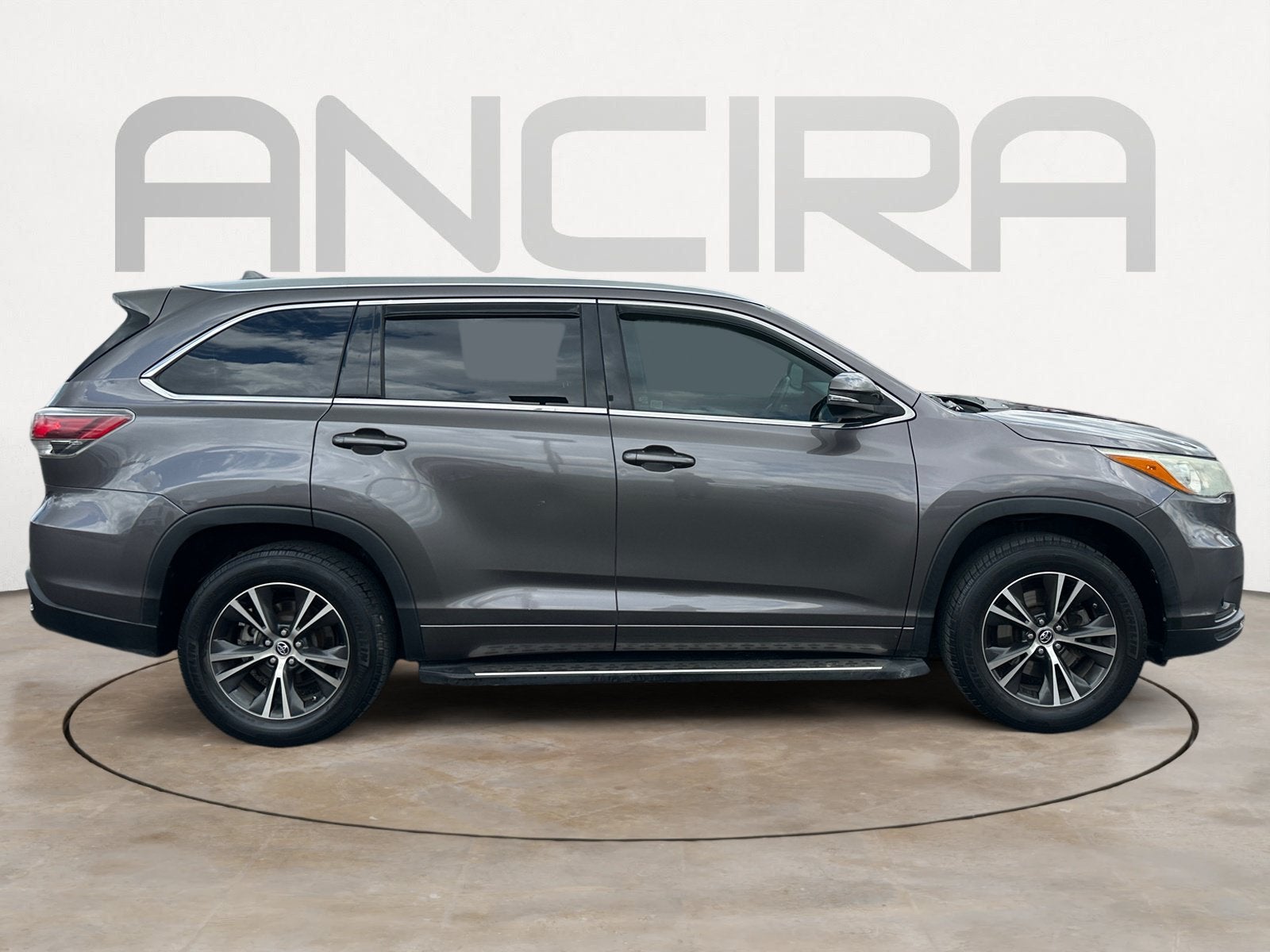 2016 Toyota Highlander XLE V6