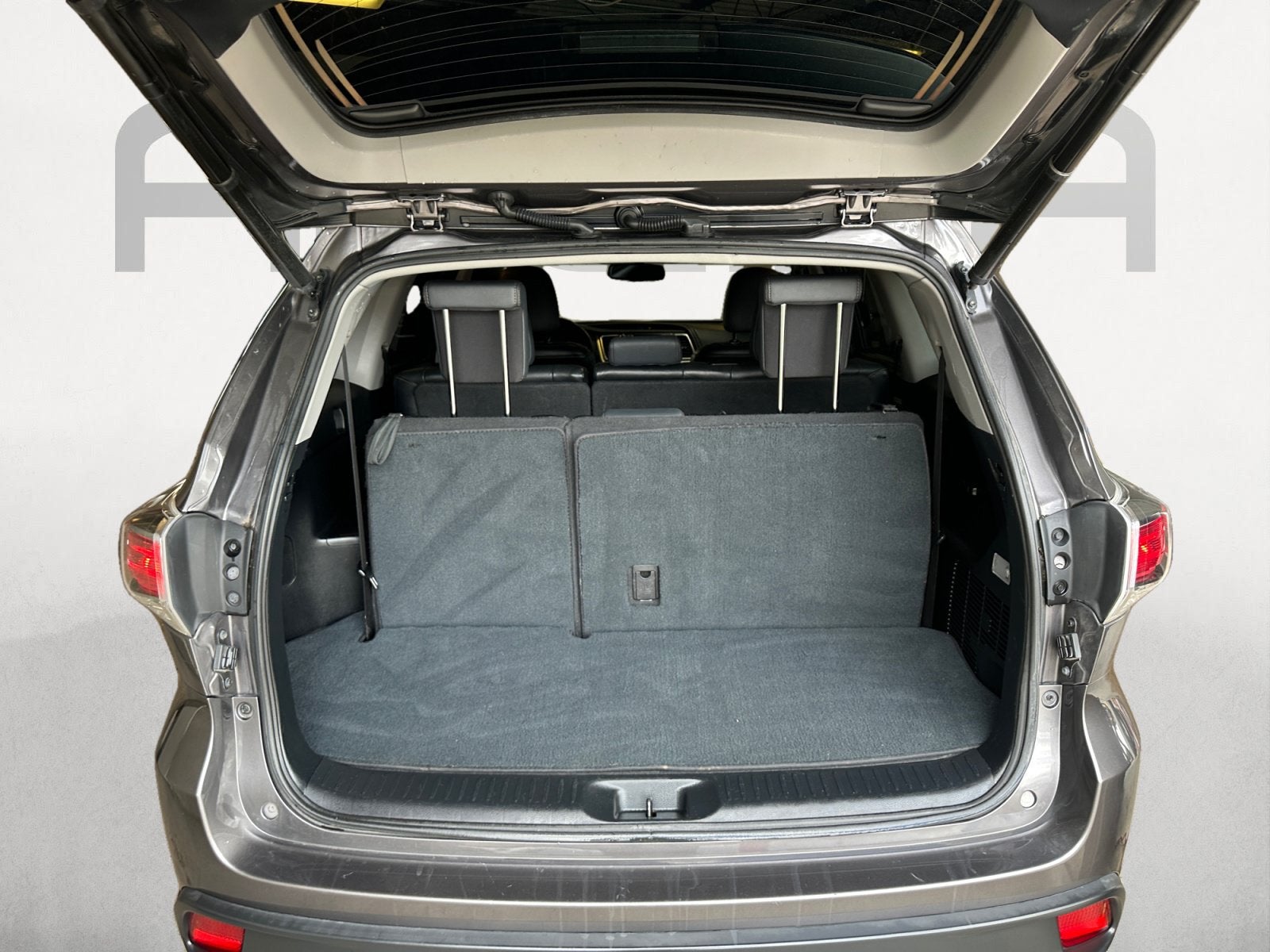 2016 Toyota Highlander XLE V6