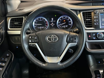 2016 Toyota Highlander XLE V6