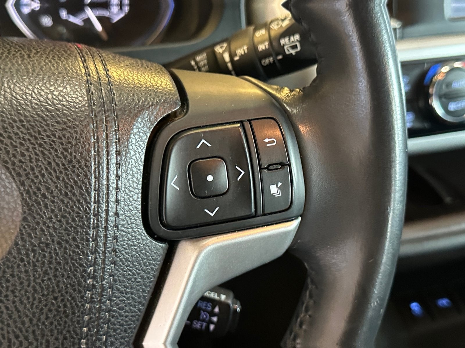 2016 Toyota Highlander XLE V6