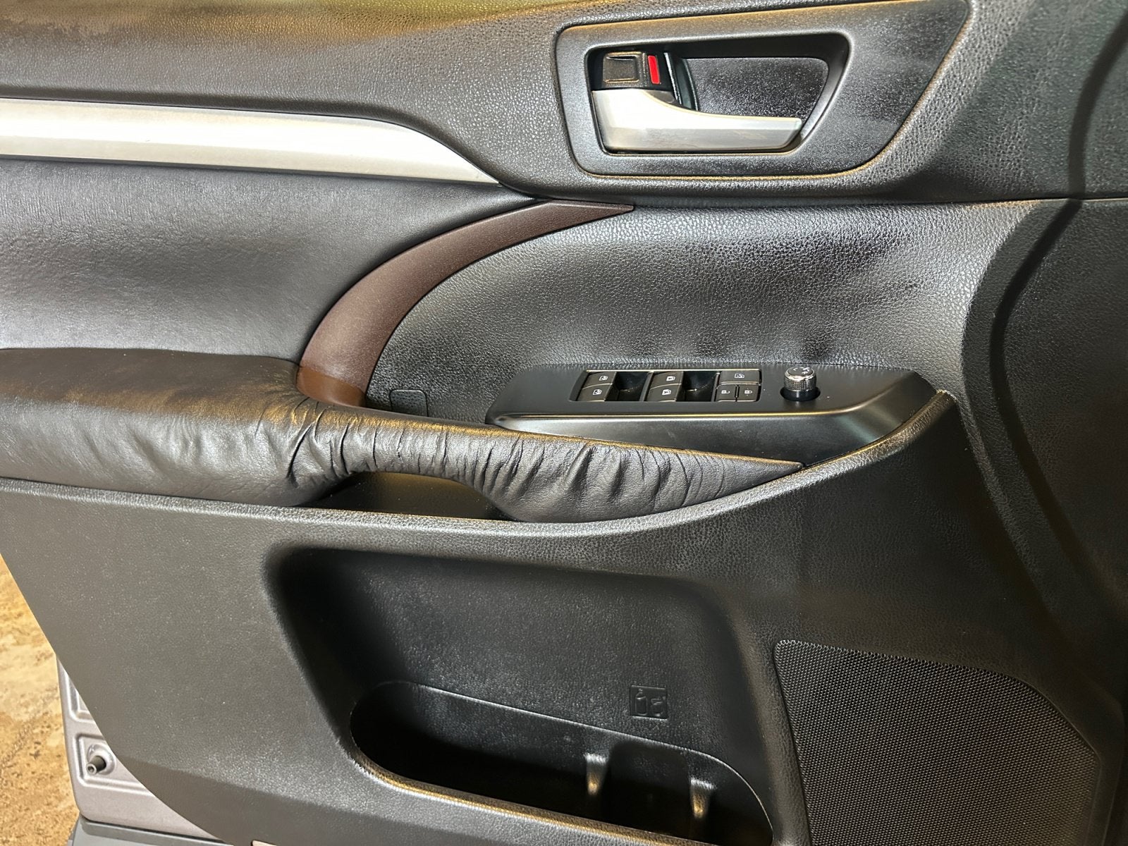2016 Toyota Highlander XLE V6
