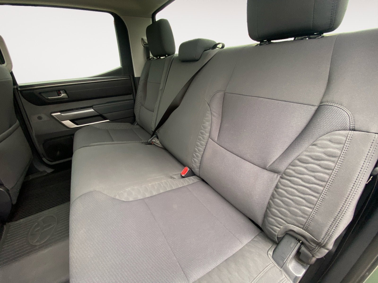 2022 Toyota Tundra 2WD SR5