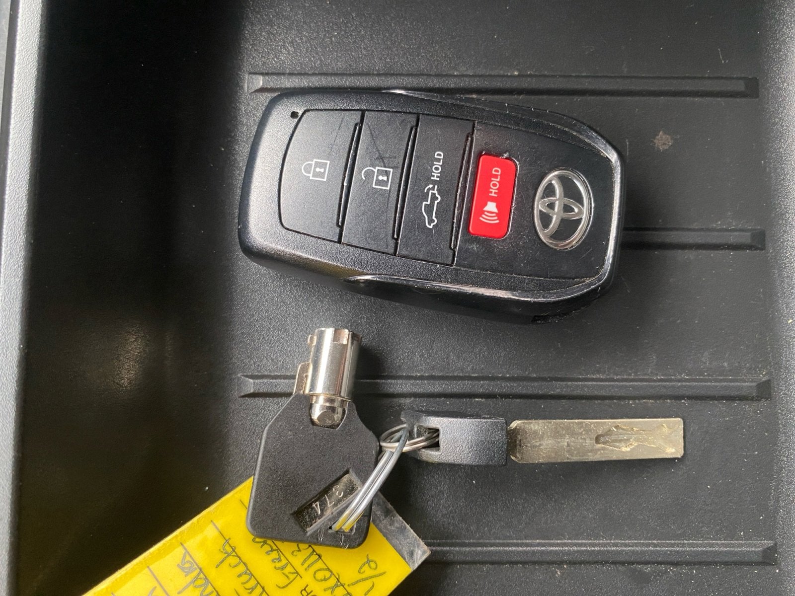 2022 Toyota Tundra 2WD SR5