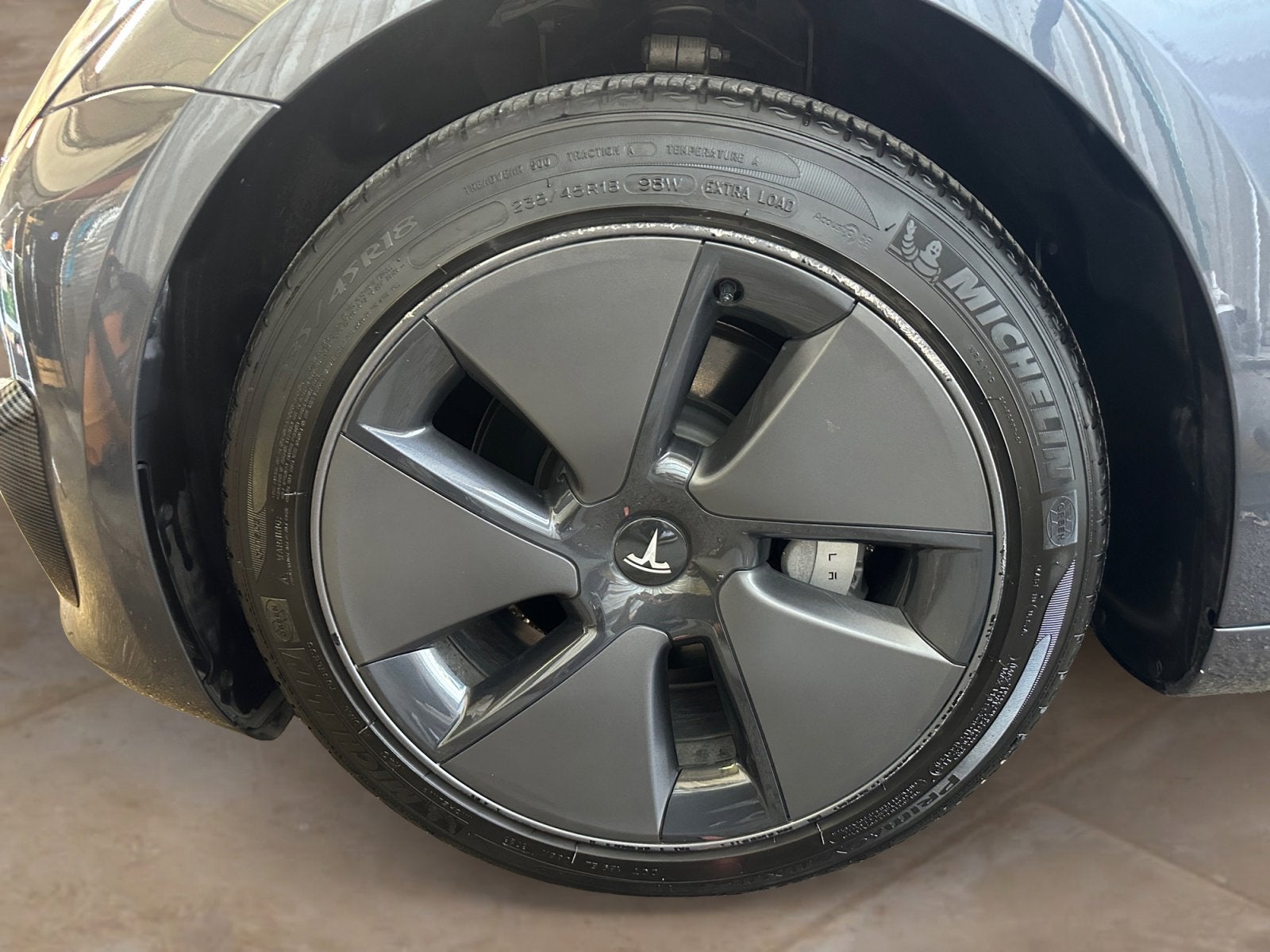 2023 Tesla Model 3 NA
