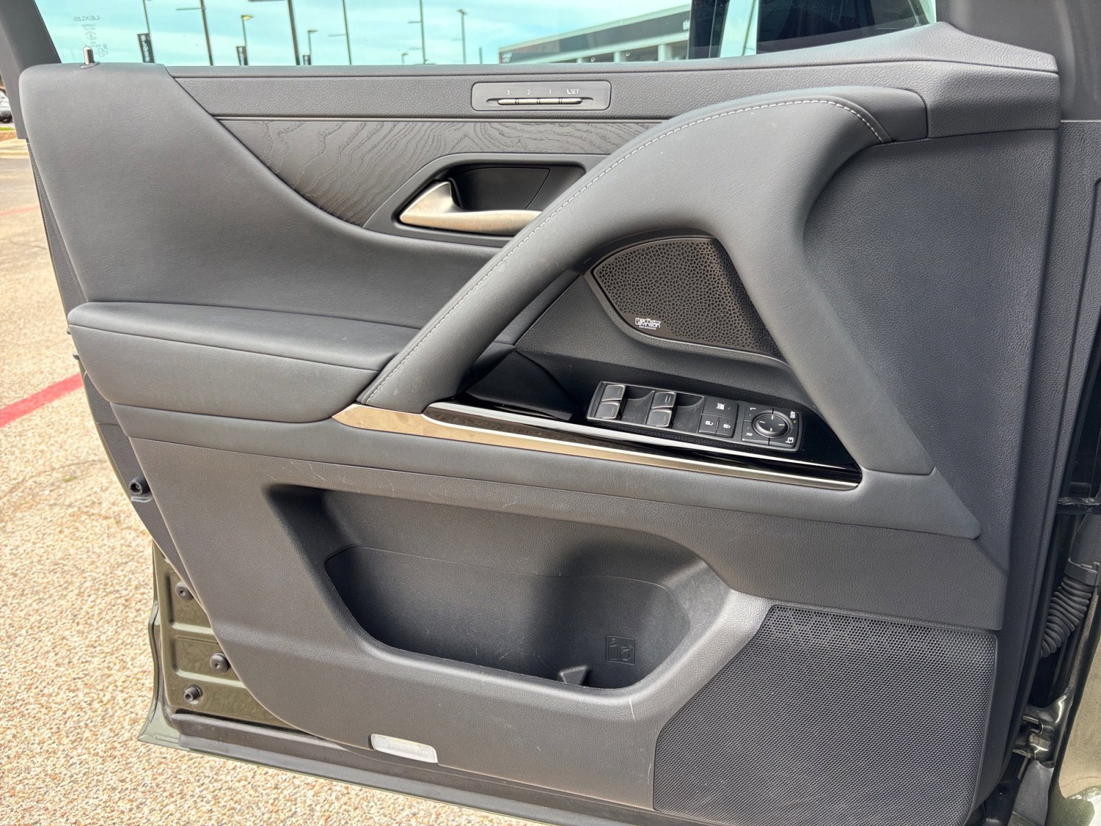 2023 Lexus LX LX 600 Premium