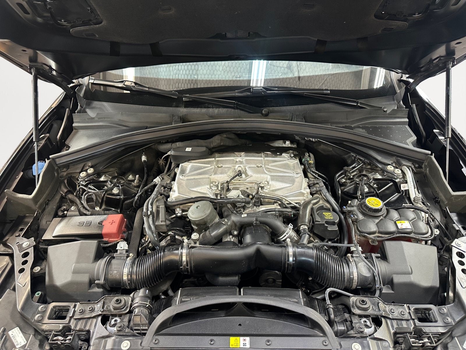 2020 Jaguar F-PACE SVR P550 AWD Automatic