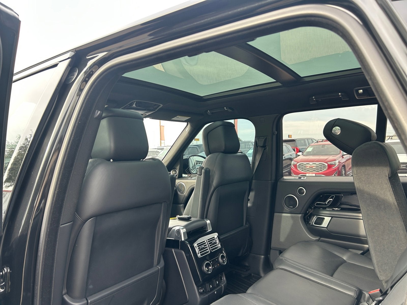 2019 Land Rover Range Rover HSE