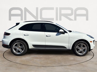 2017 Porsche Macan NA
