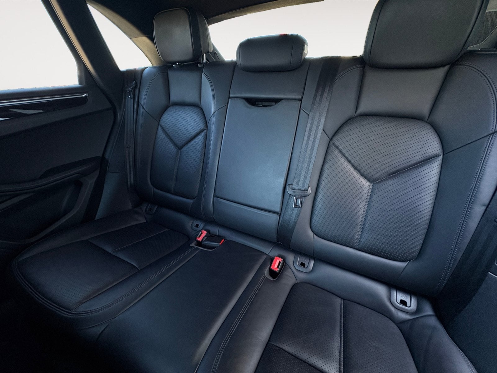 2017 Porsche Macan NA